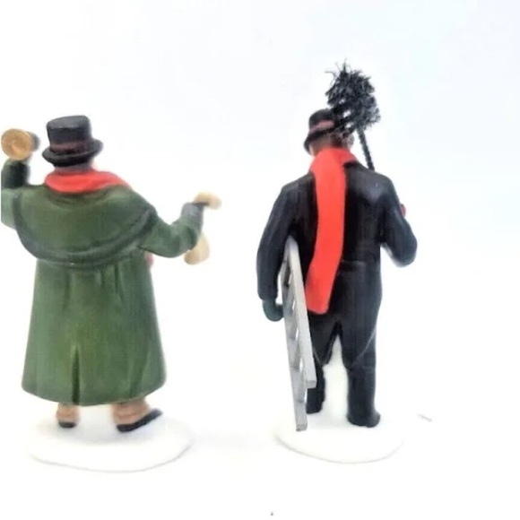 Department 56  Town Crier & Chimney Sweep 1991 With Box - Picture 3 of 8